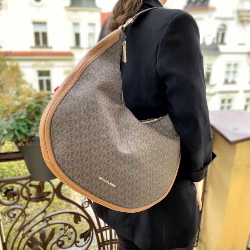 Michael kors Lydia Large Hobo Bag PRICE FIRM - Picture 4 of 5